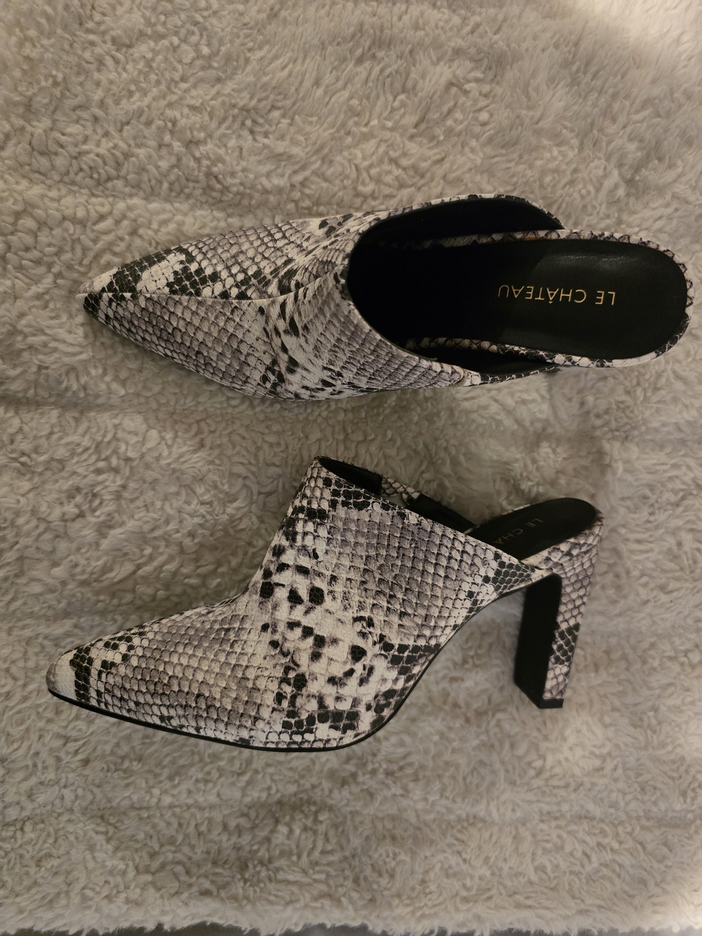 le chateau White & Black Snake-Print Pointed Mule Heels
